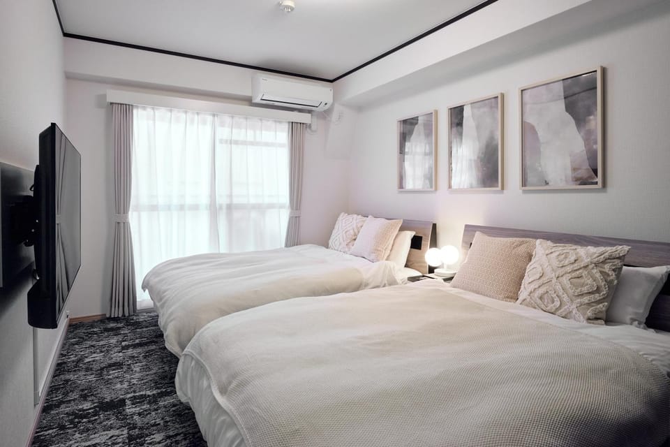 Bed, TV and multimedia, Bedroom, air conditioner