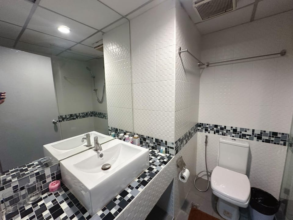 Cozy new renovated Jomtien Beach Condo A3 Apartment in Pattaya City