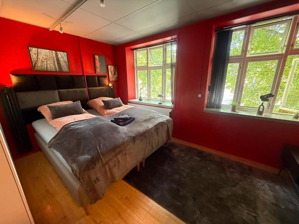4Seasons - Vermillion Autumn Suites Vacation rental in Aalborg