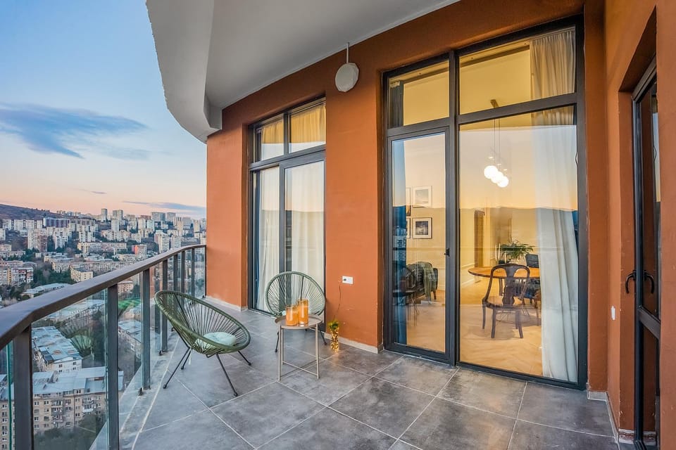 Balcony/Terrace, City view