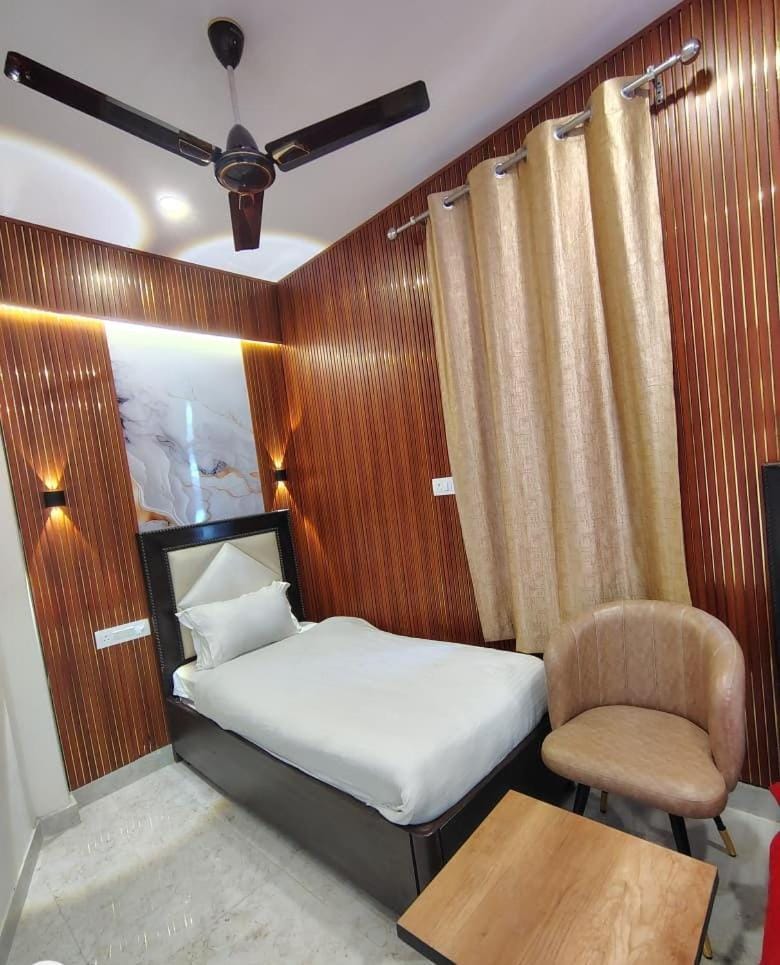 Hotel Krish Elite Hotel in Rishikesh