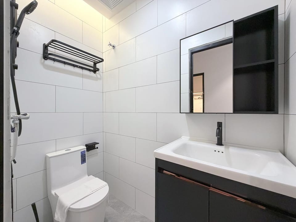 Toilet, Bathroom, Area and facilities