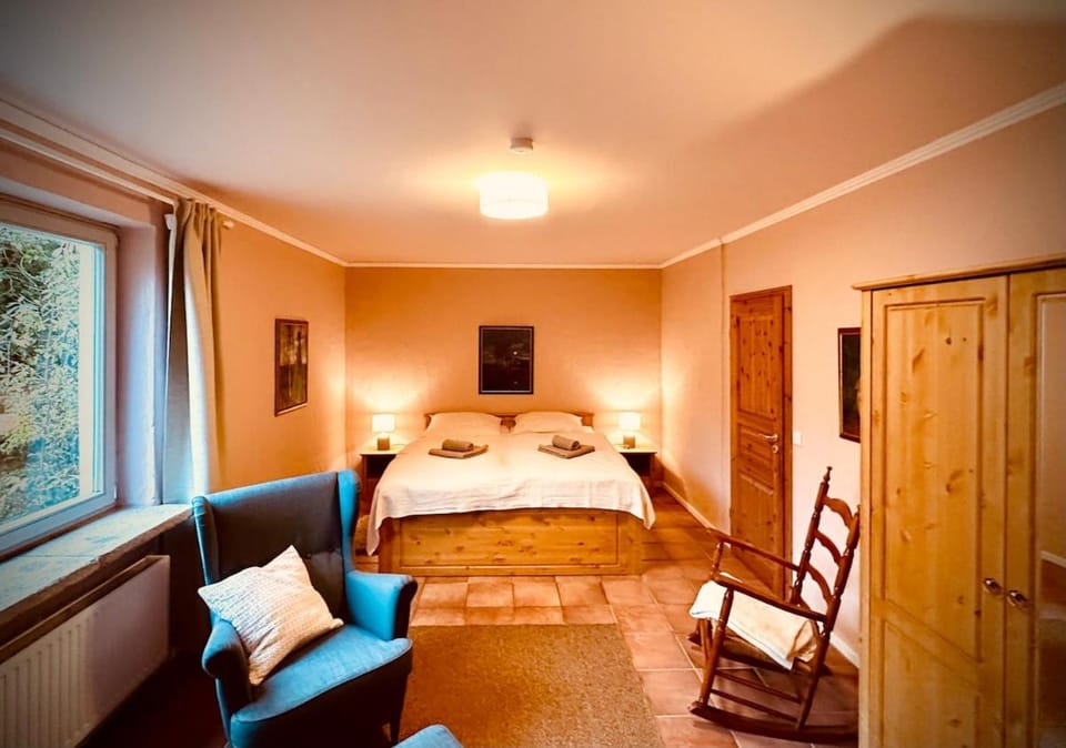 Bed, Photo of the whole room, Bedroom, wardrobe