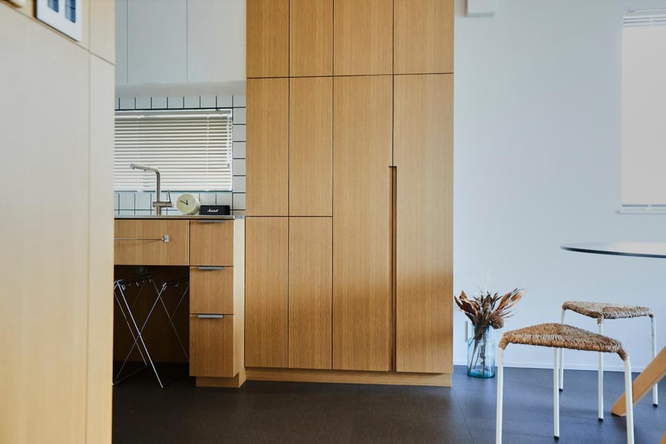 Kitchen or kitchenette, Photo of the whole room, Dining area, Area and facilities, storage, kitchen, air conditioner