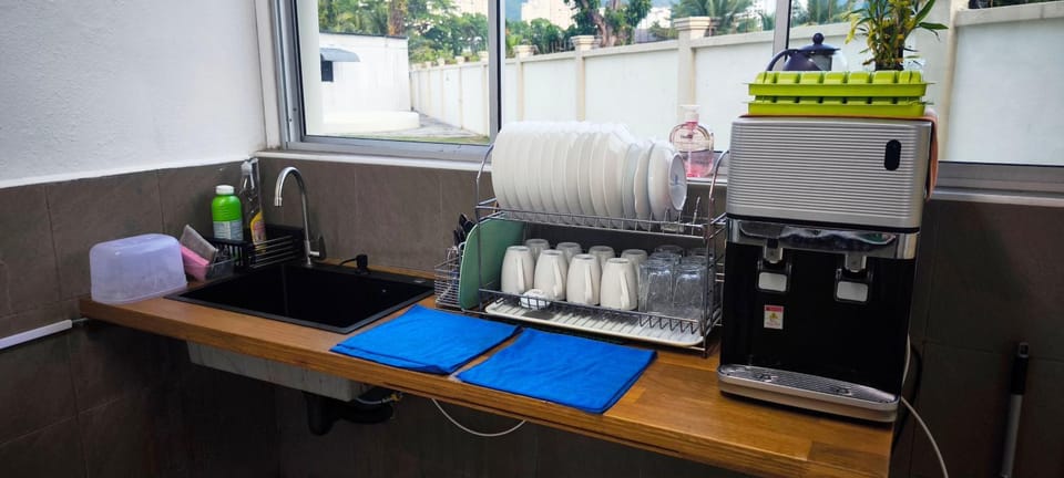 Kitchen or kitchenette, Kitchen or kitchenette