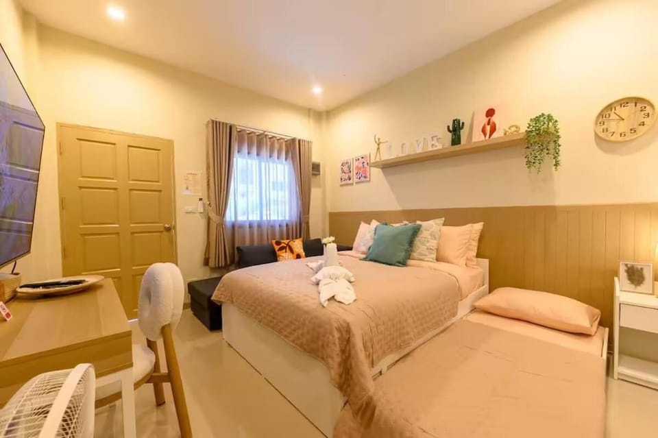 Peridot Pool Beach Apartment in Ko Samui