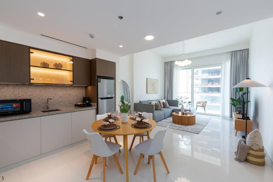 Grand Bleu 1, Emaar Beachfront - Mint Stay Apartment in Dubai