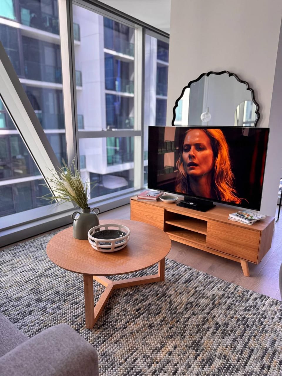 Communal lounge/ TV room, TV and multimedia, Living room, Decorative detail