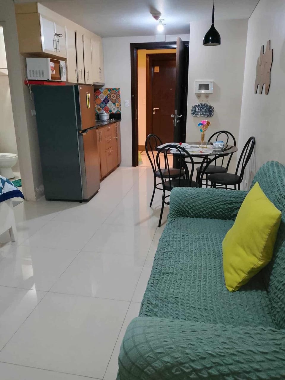 Neri Ann's Comfort Escape Apartment in Pasay