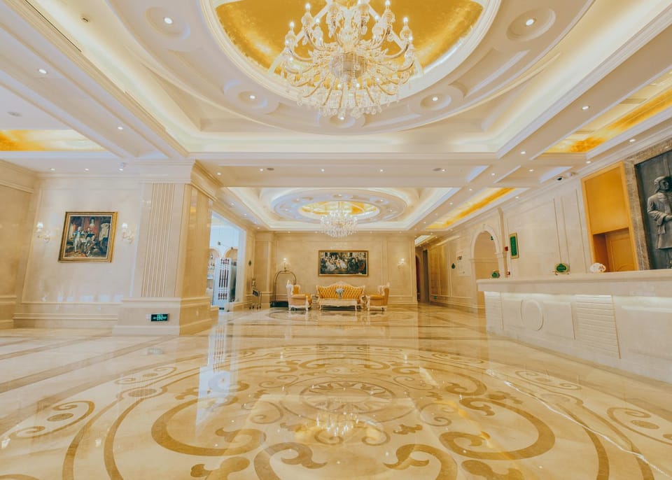 Vienna International Hotel Shenzhen Universiade Center Tianan Digital City Branch Hotel in Shenzhen