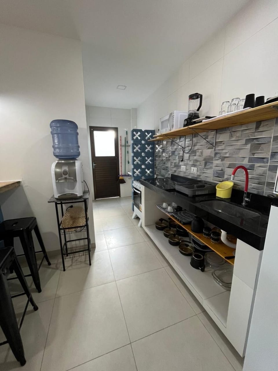 Kitchen or kitchenette, pet friendly, stove
