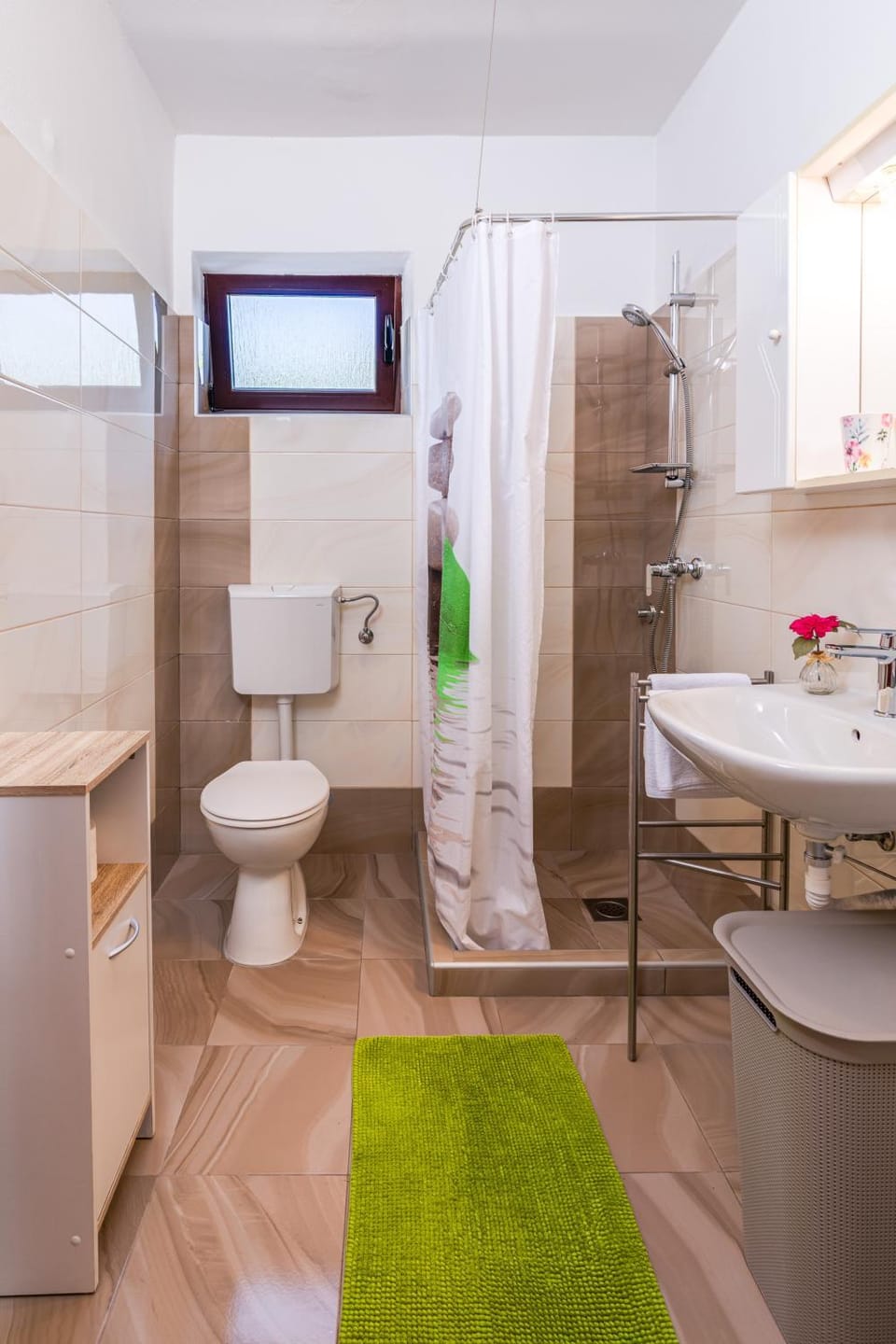 Shower, Bathroom, towels