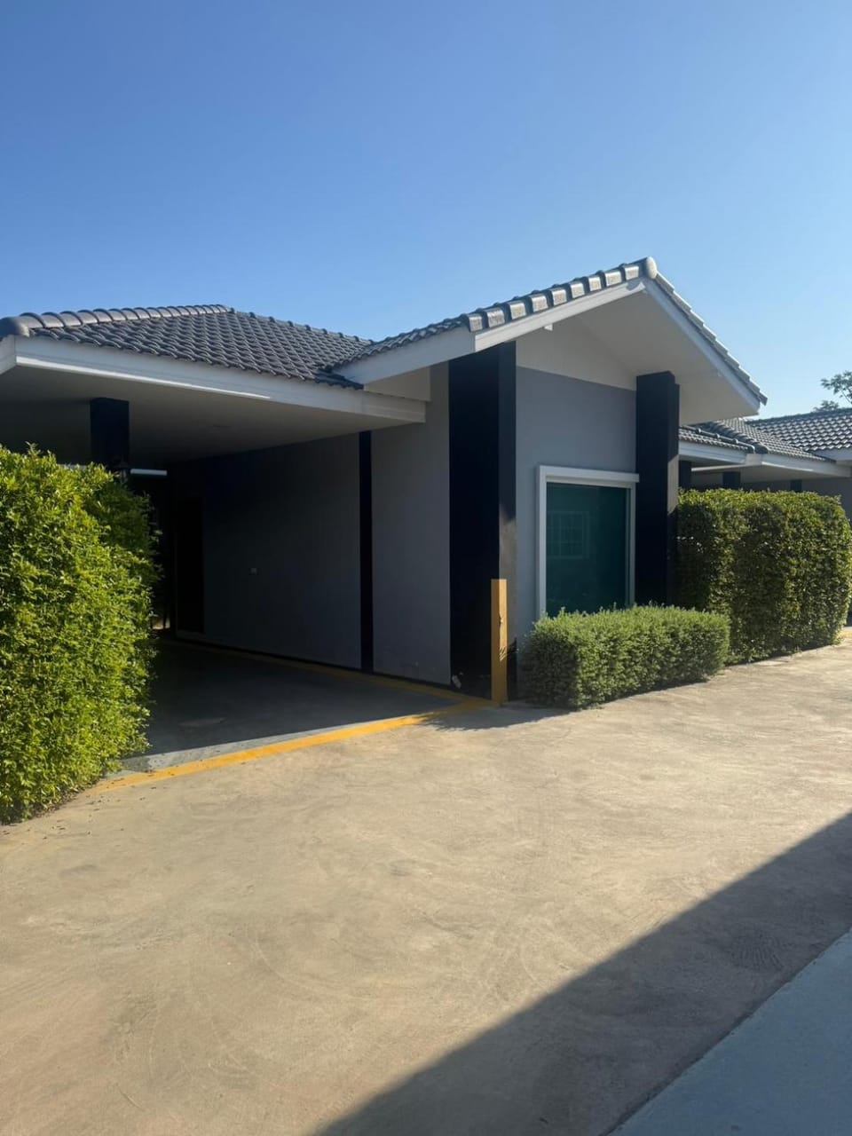 Property building, Day