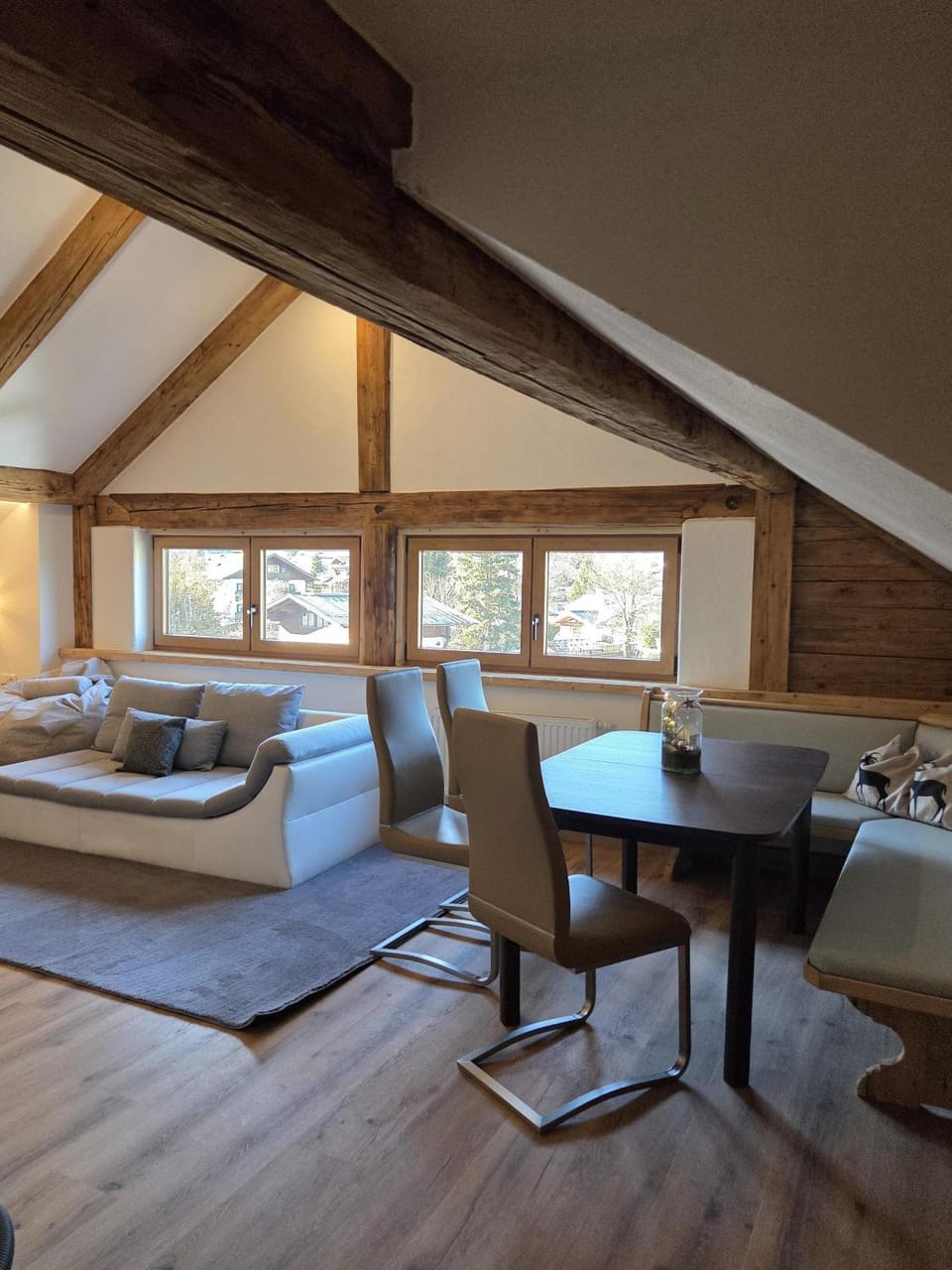 Living room, Dining area