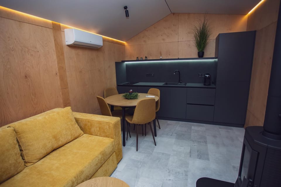 Kitchen or kitchenette, Living room, Seating area, air conditioner