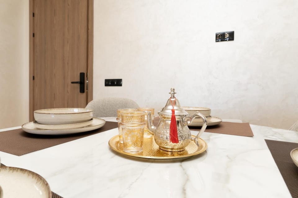 Gueliz - Pool & Jacuzzi - Luxury Residence Apartment in Marrakesh