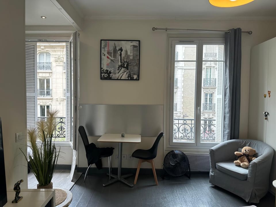 Cosy studio beaubourg, Paris centre Apartment in Paris