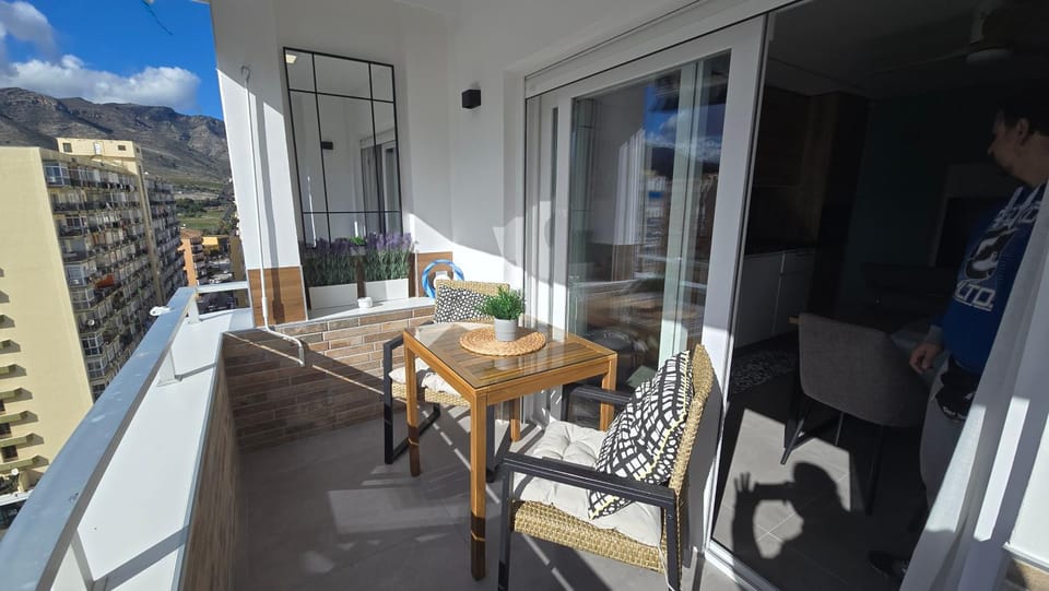 MOCAHomes Apartamento Congreso DownTown Apartment in Torremolinos
