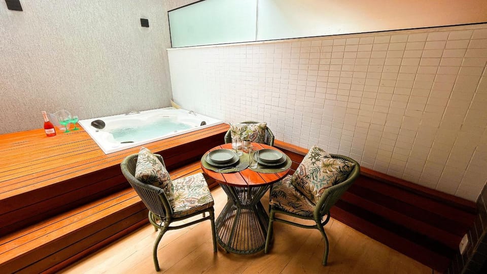 Hot Tub, Balcony/Terrace