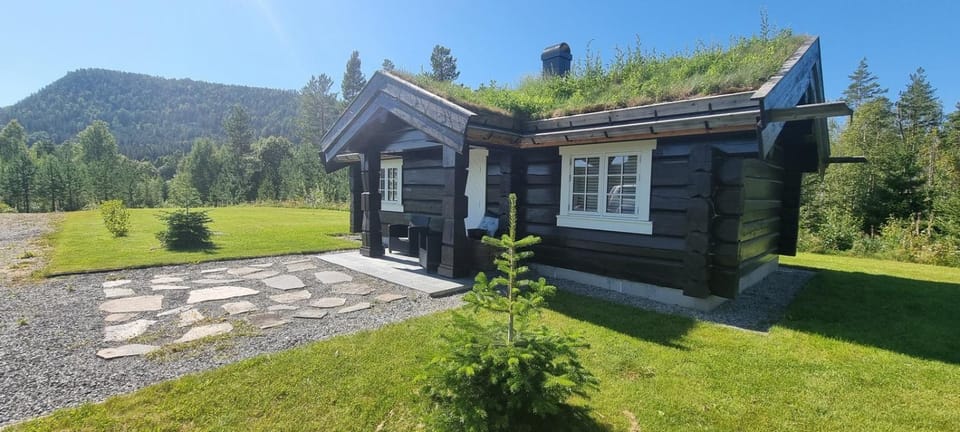 Property building, Garden, Garden view, Mountain view