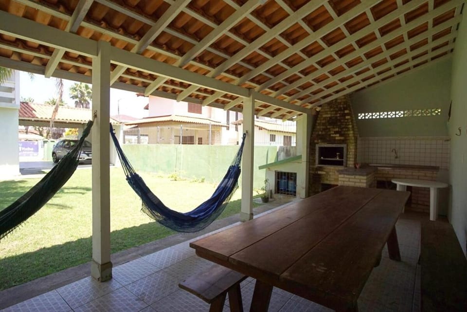 Patio, BBQ facilities