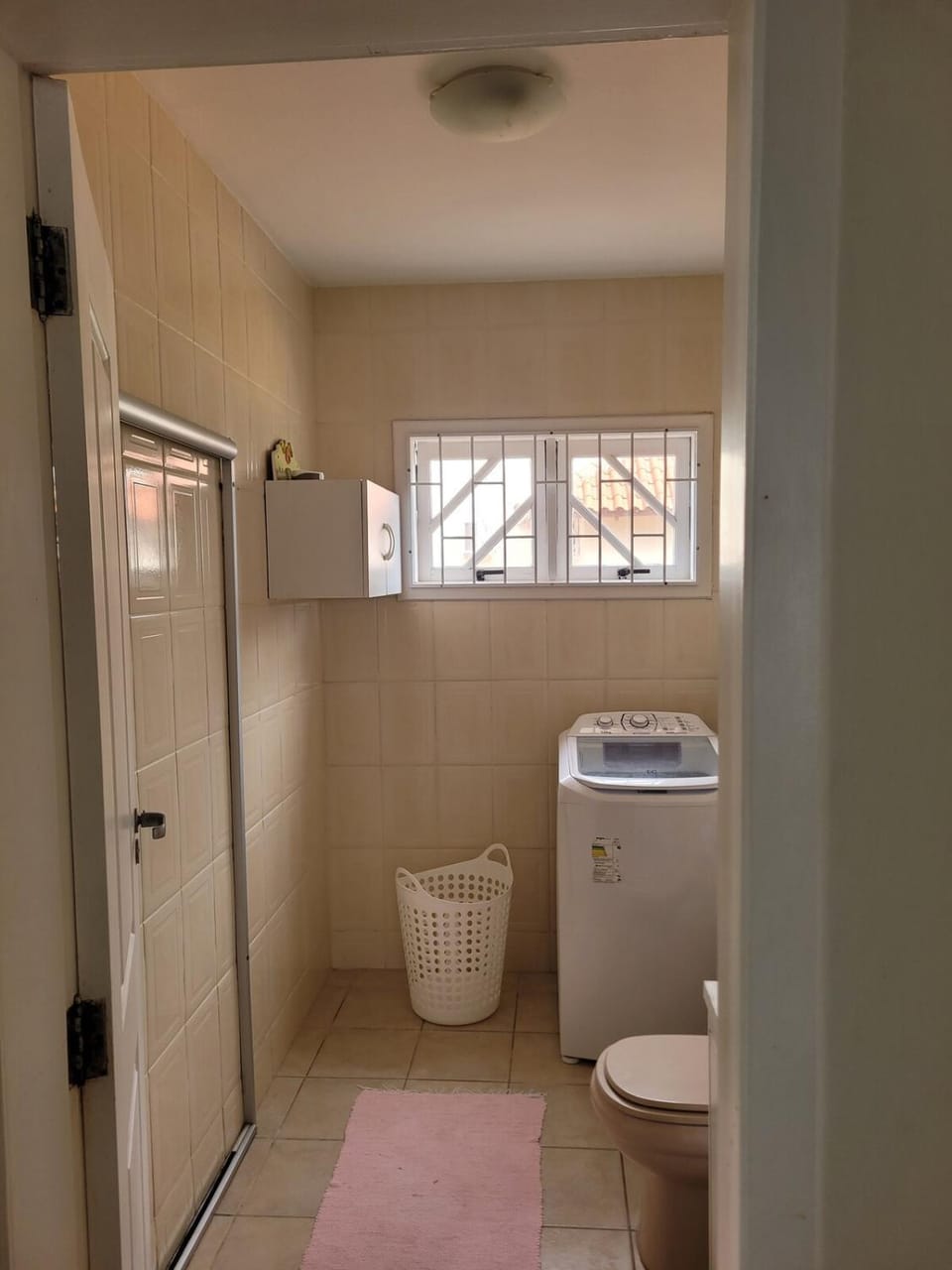 Shower, Bathroom, washing machine