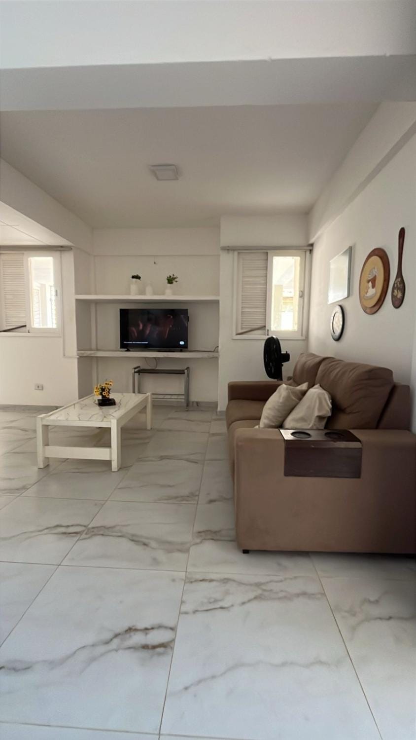 Casa ampla e completa a poucos passos da praia! House in Itamaracá