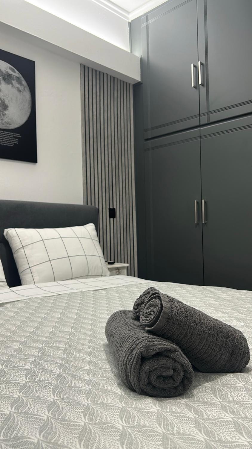 Bed, Bedroom, wardrobe