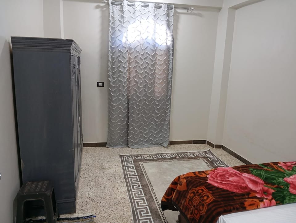 Bedroom, wardrobe
