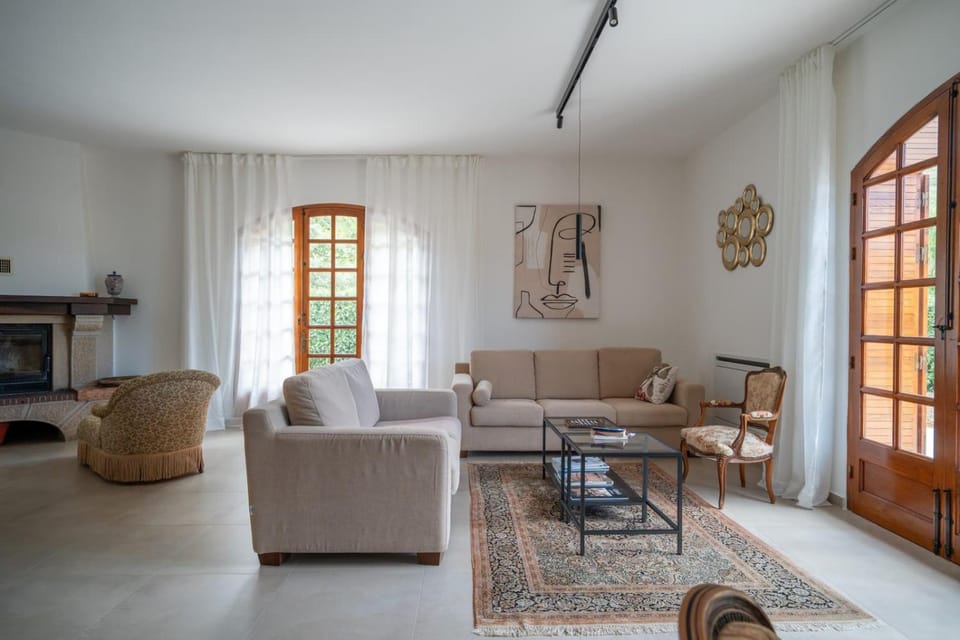Communal lounge/ TV room, Lounge or bar