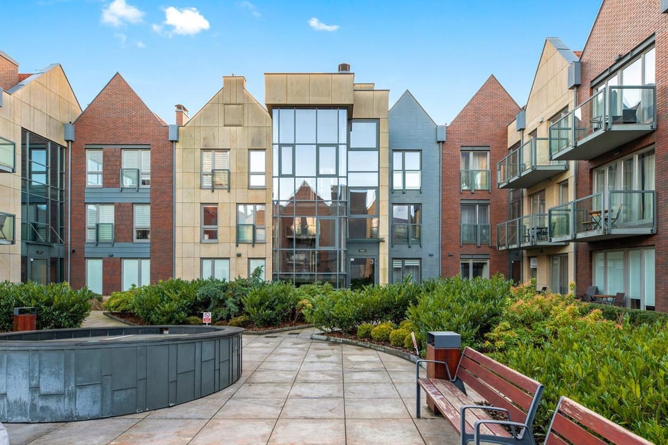 Property building, Garden