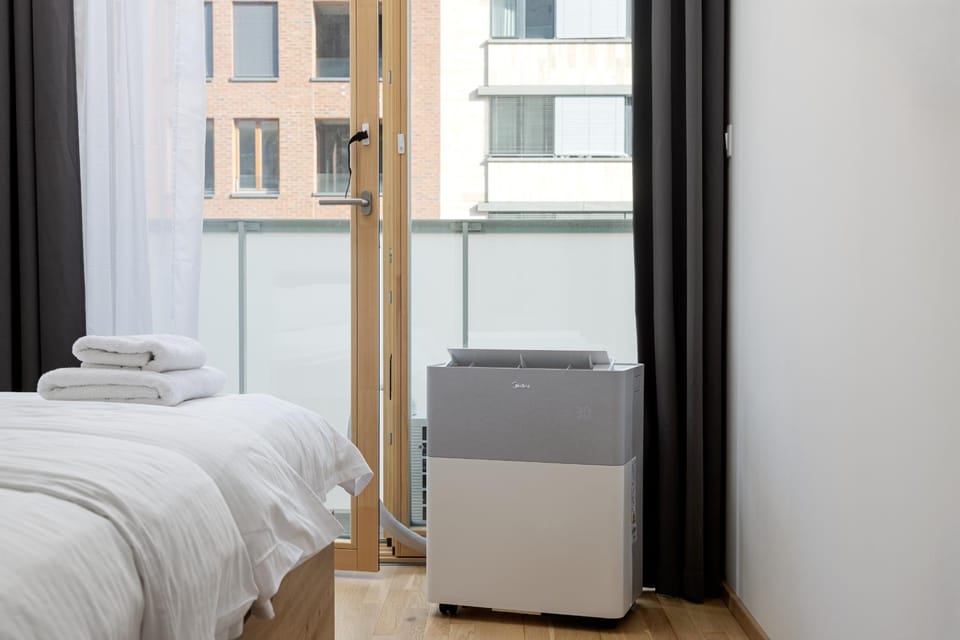 Bedroom, air conditioner, air conditioner