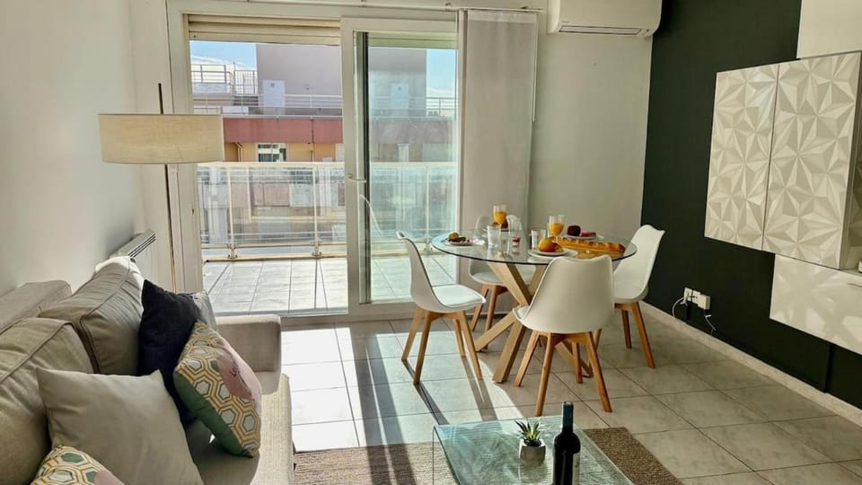 Juana Apartment in Antibes