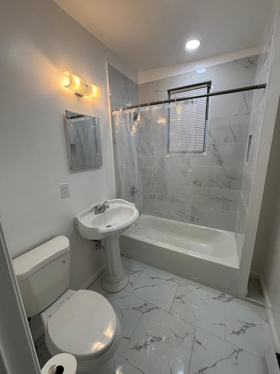 The loft 2 bedroom apartment Apartment in Irvington