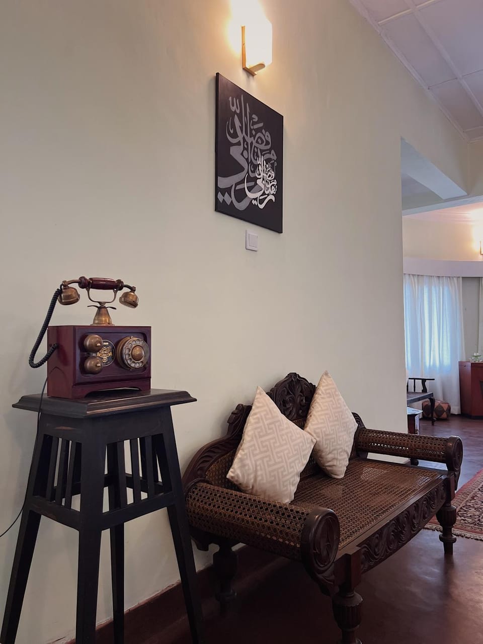 Living room, Seating area