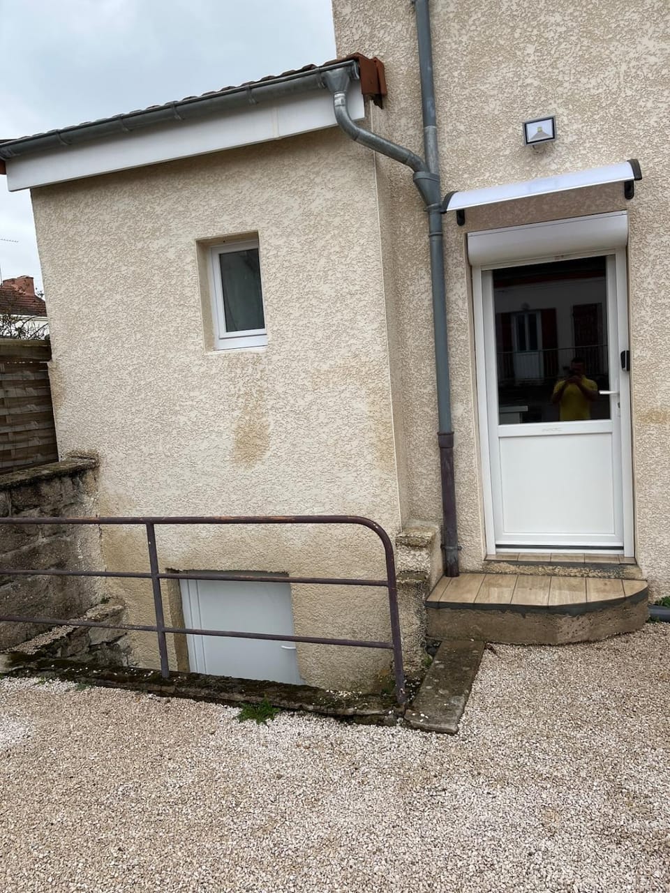 Maison f2 avec cour privative Apartment in Bourgogne-Franche-Comté