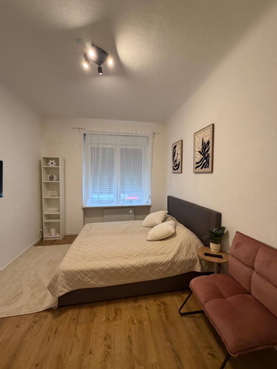 Helios City Room Apartment in Wuppertal