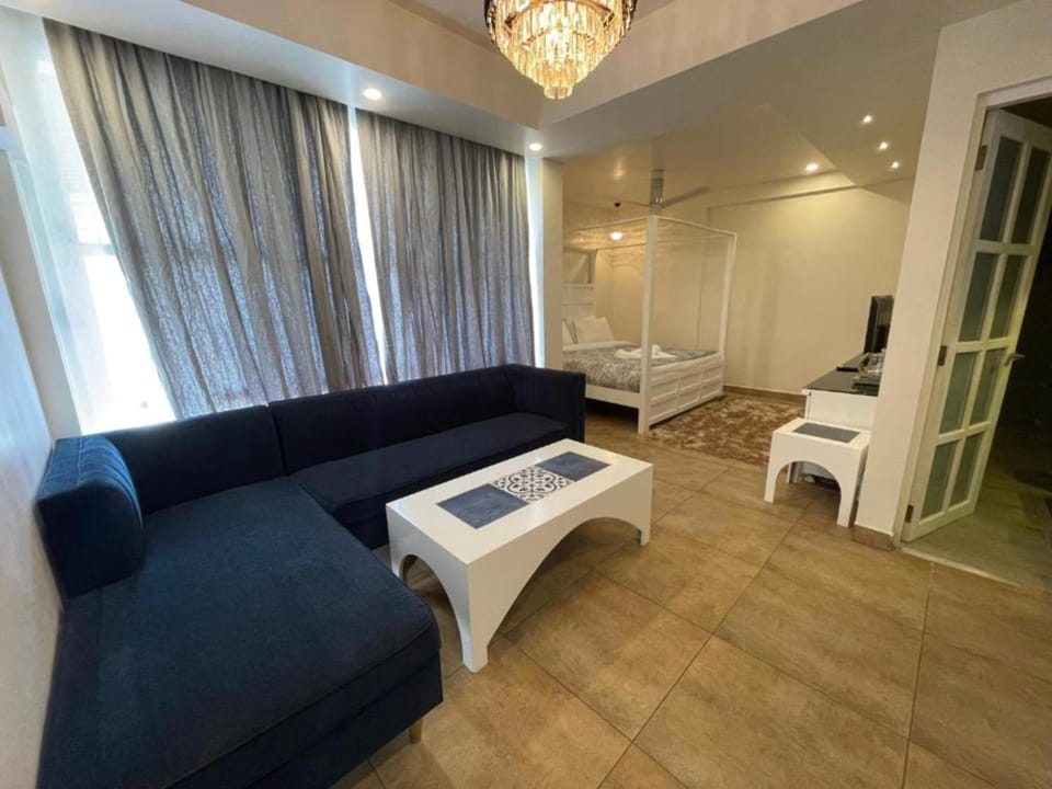 Bed, TV and multimedia, Bedroom, Parking, wardrobe