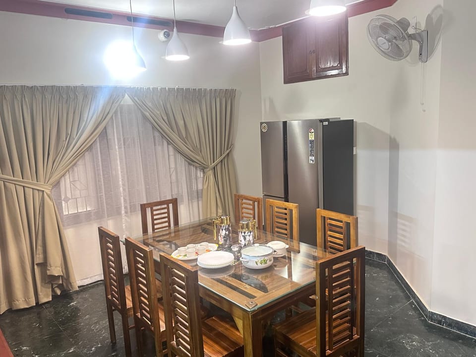 Dining area, Breakfast, Internal: Not applicable to any particular room