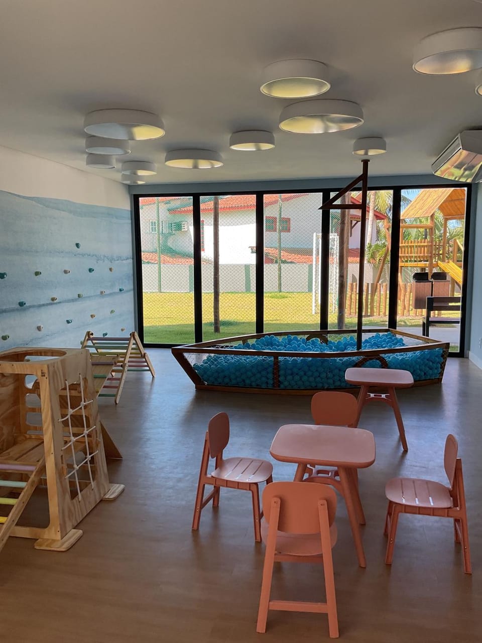 Kids's club