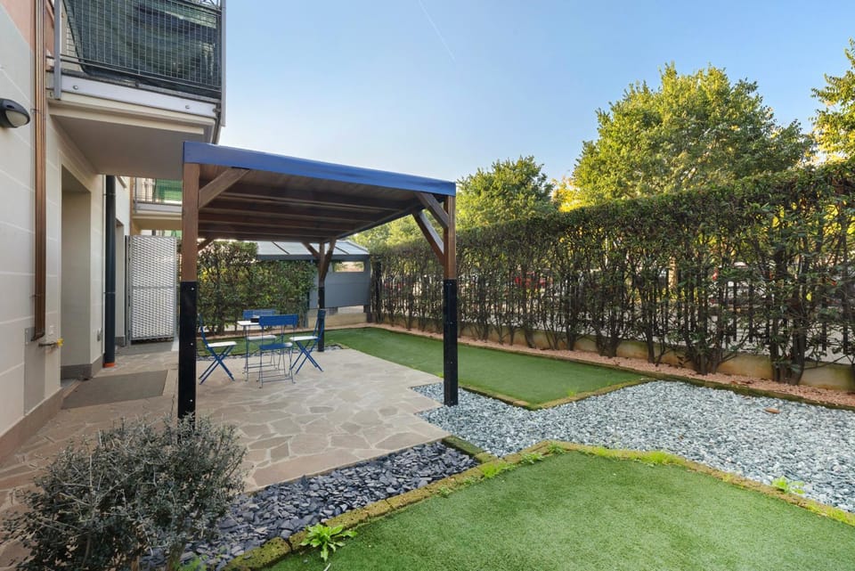 Patio, Day, Garden, Garden, Garden view