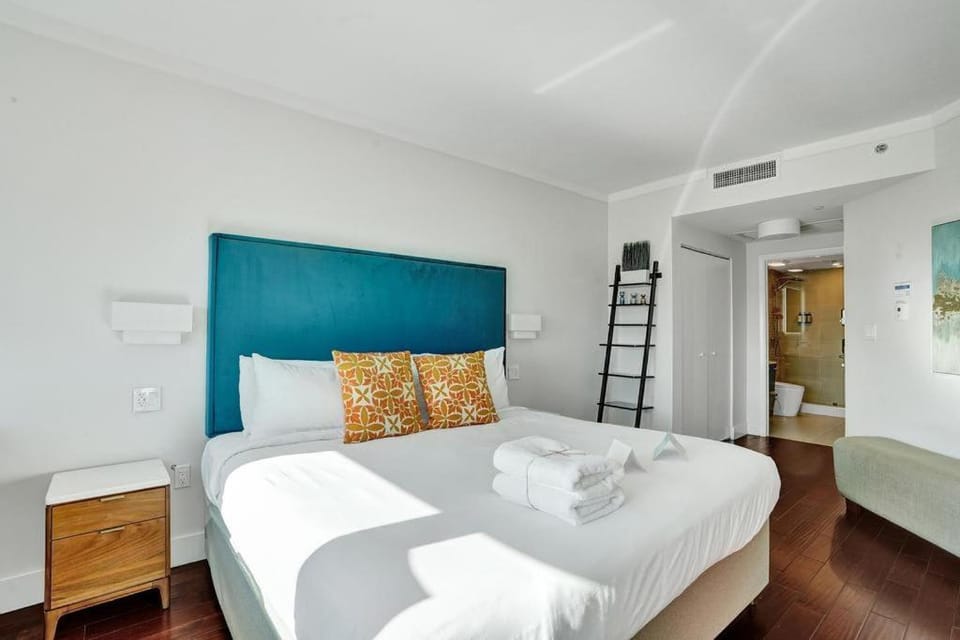 Bright and Spacious Studio Miami Retreat Apartment in Coconut Grove