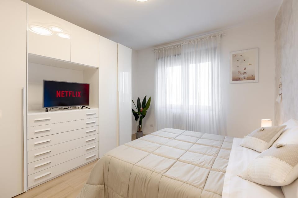 TV and multimedia, Bedroom