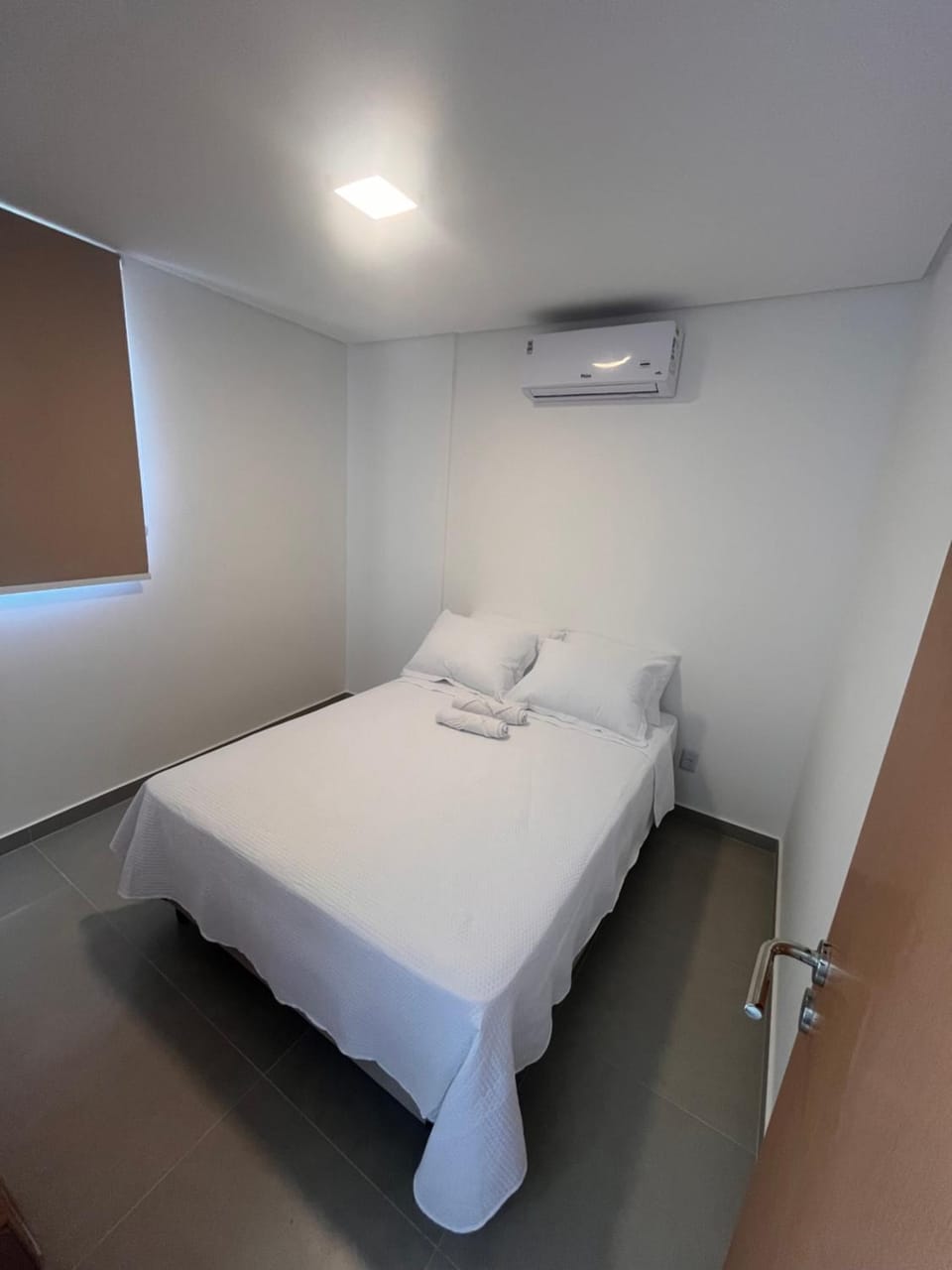 Bedroom, air conditioner