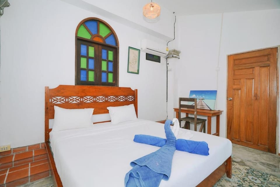 Beautiful 4 bedroom ocean view white house, steps from the beach Rawai Beach Villa in Rawai