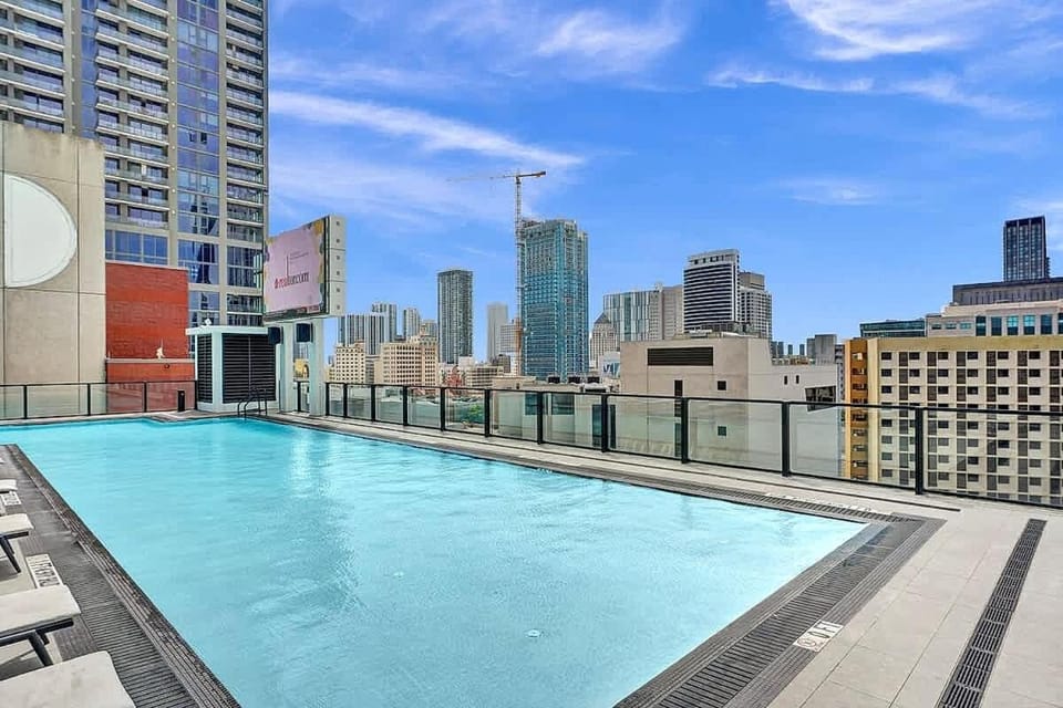 Miami Lux 1BR 16th Floor w Bay and City Views Apartment in Miami