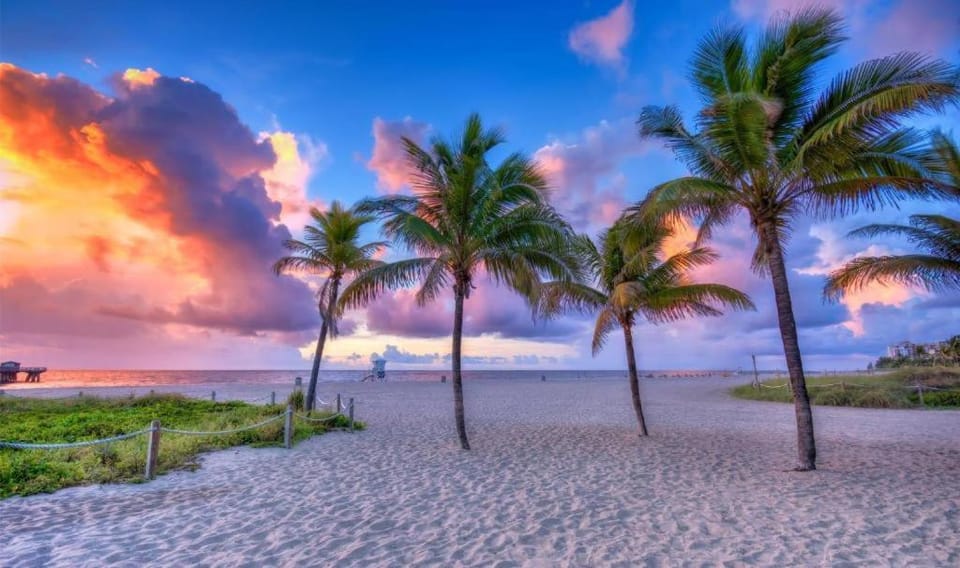 Pelican Cove 1BR with Full Kitchen Den and Patio Apartment in Pompano Beach