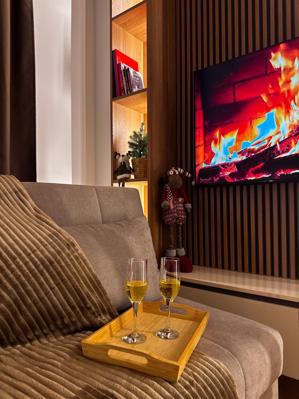 TV and multimedia, Seating area, Drinks