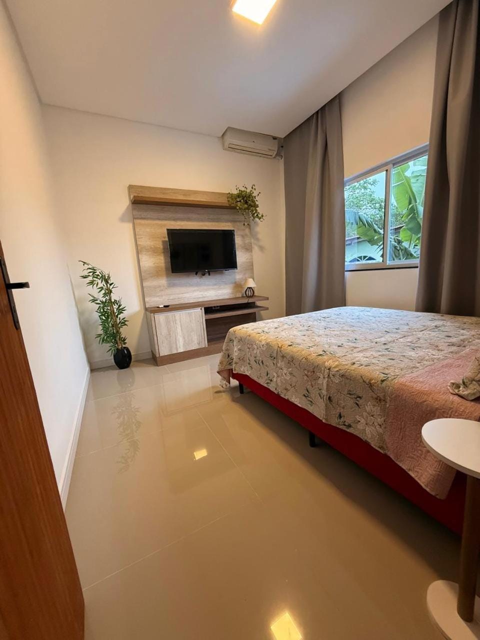 300 metros da praia de Jurerê Apartment in Florianopolis