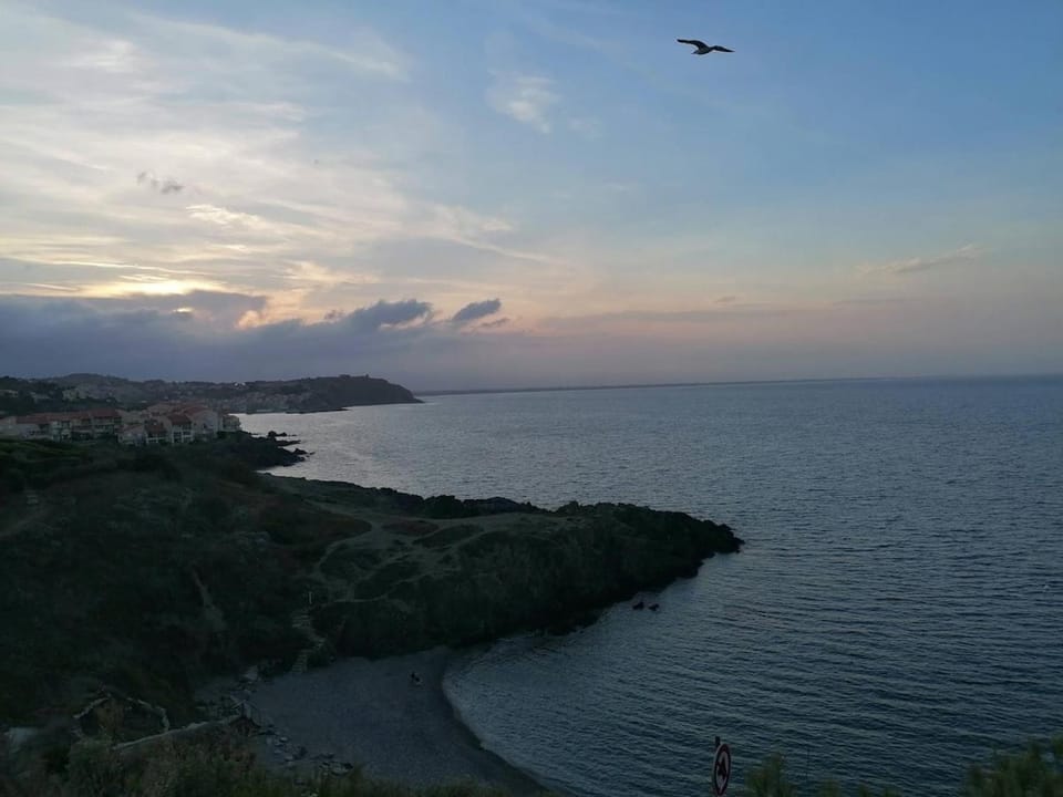 Nearby landmark, Sunset